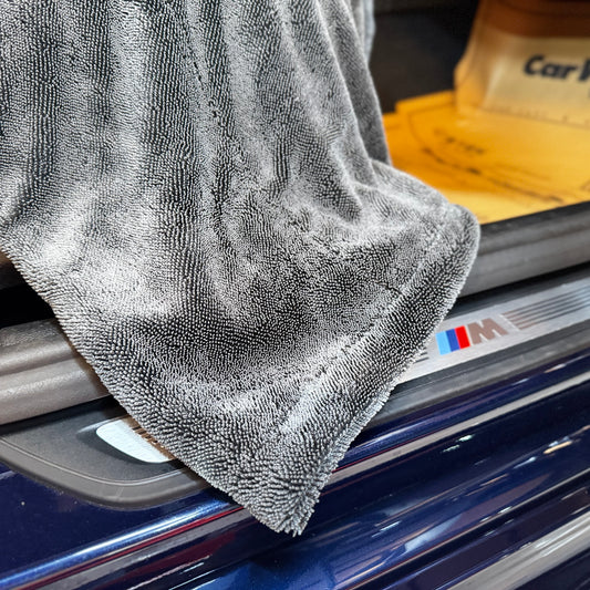 DryStang™ Edition "GERMAN" - 1400 GSM (25in × 36in)